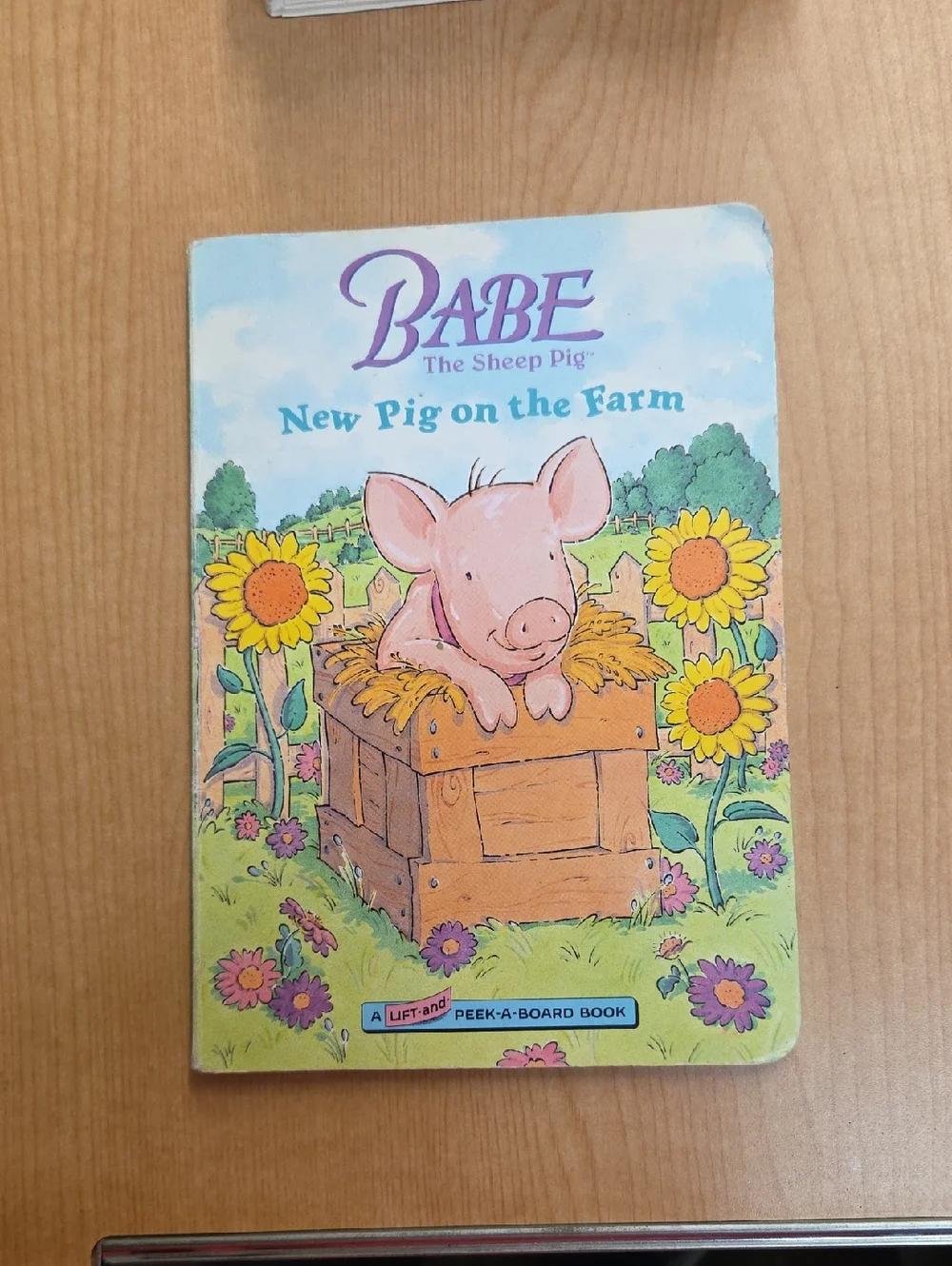 Charlotte's Web Book, Dvd, Vhs,‎ Pin And Babe Book